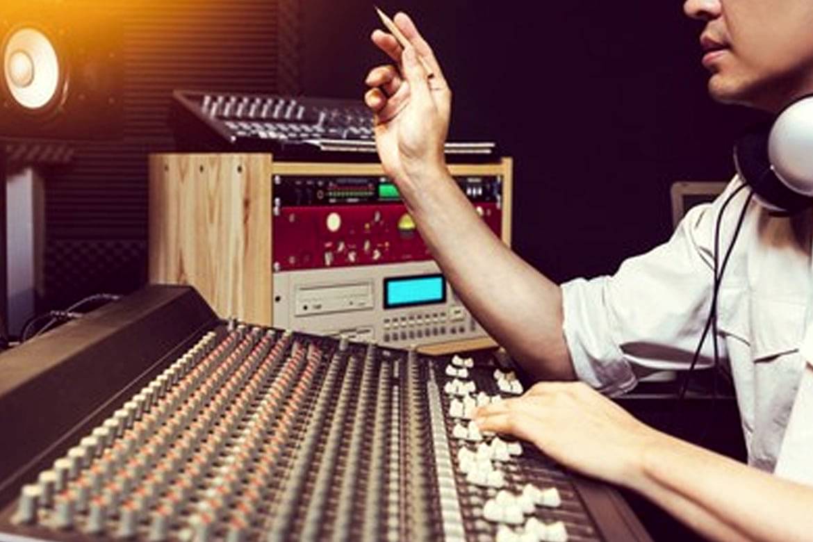 Audiobook, Voice-Over, Dubbing, Advertisement Film, Presentation Film